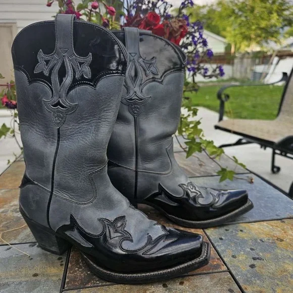 Ariat Adelaide leather boots - Picture 1 of 2